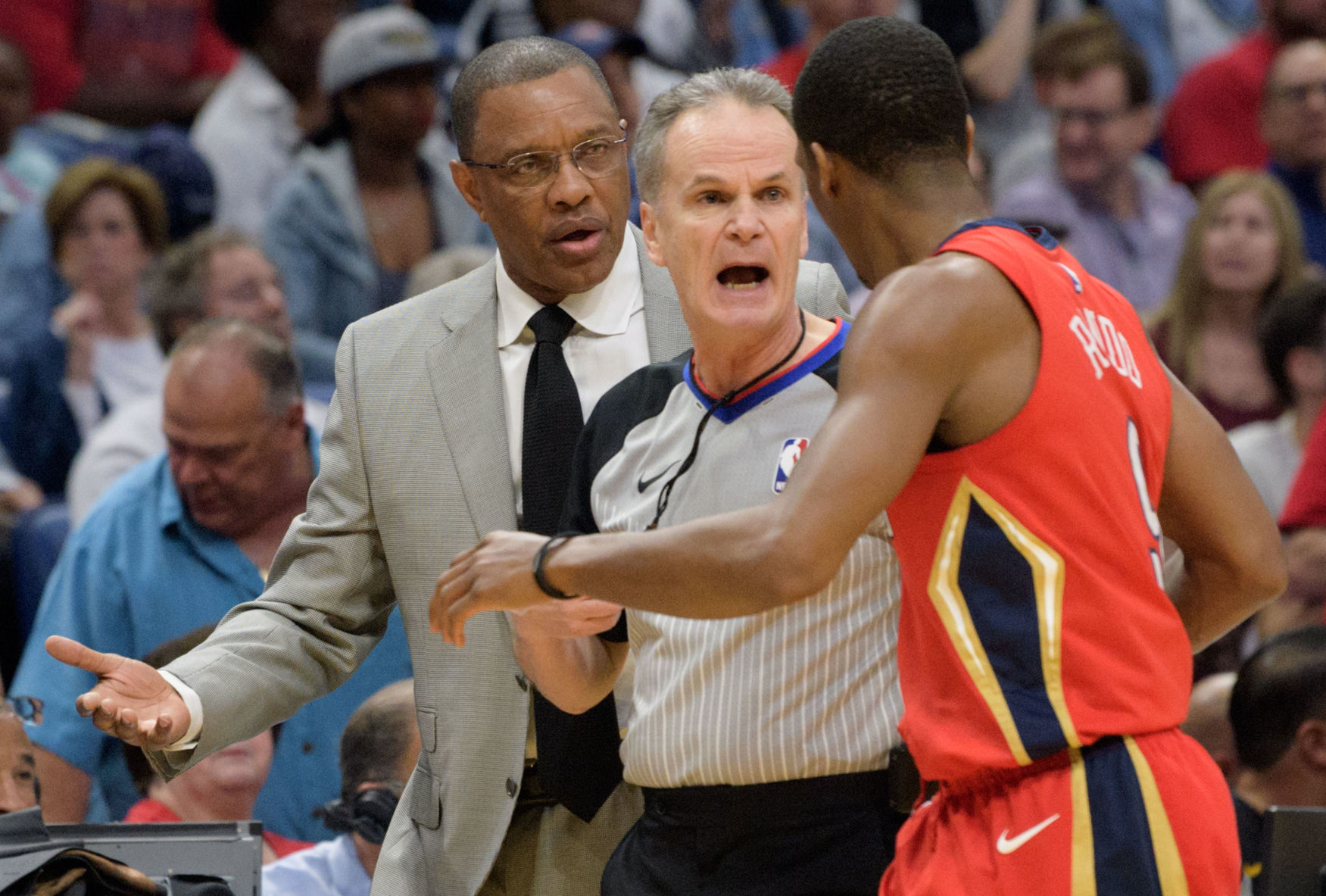 no.pelicansspurs.041218.007
